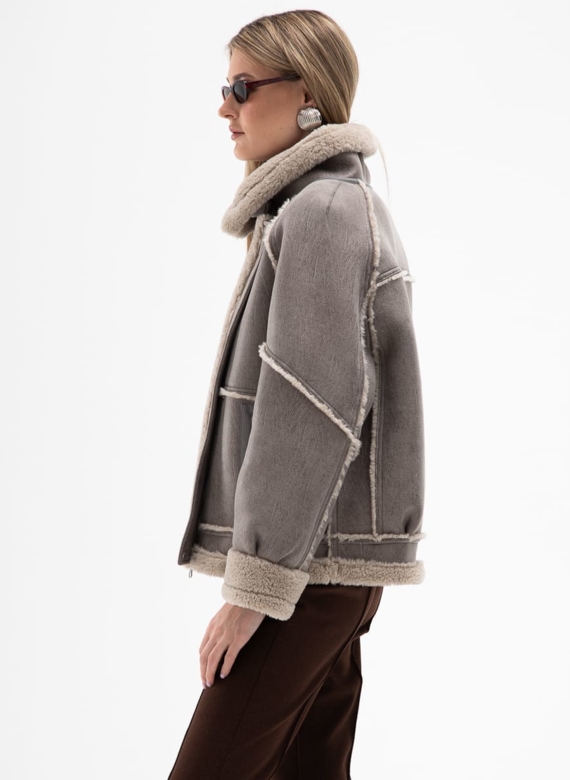 Женская короткая дубленка из эко кожи 