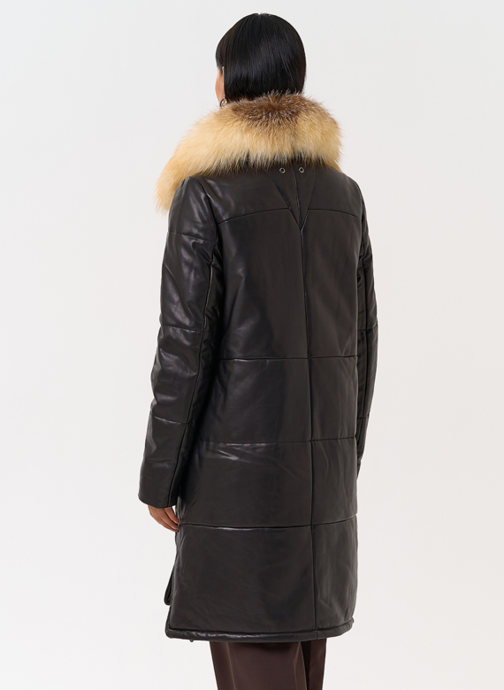 Кожаный пуховик с воротником из лисы