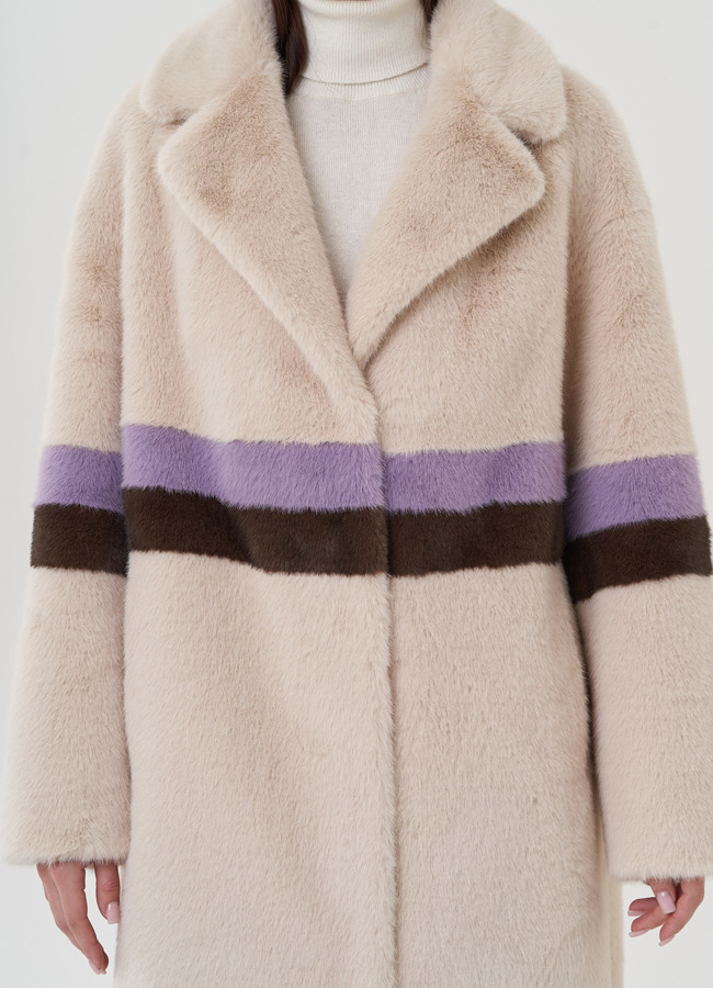 Женское пальто из эко меха  модель № 25737 в кредит