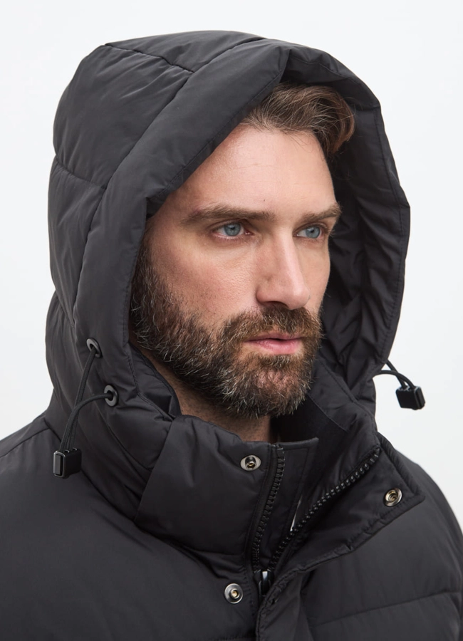 Мужской пуховик черного цвета  модель № 32033 универмаг малина